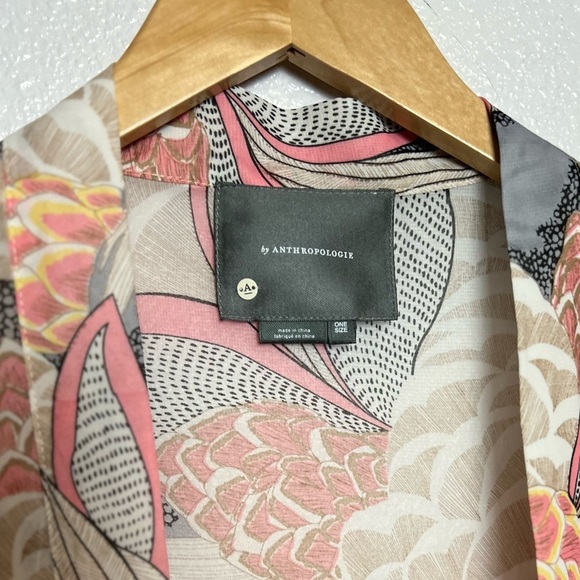 Anthropologie Pink/Tan Floral Kimono 3/4 Sleeve One Size - Picture 6 of 11